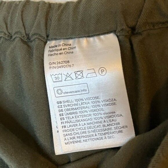 H&M Divided Women’s Army Green Jogger Style Pants Size 4 - Picture 4 of 6